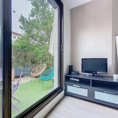 Apartment Avec Jardin Prive - Proche Centre & Restaurants *