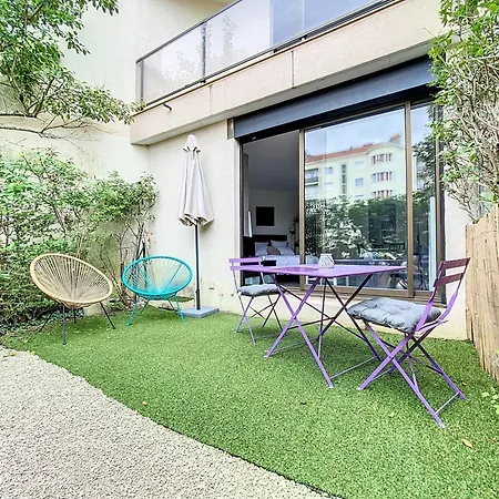 Avec Jardin Prive - Proche Centre & Restaurants Apartman *