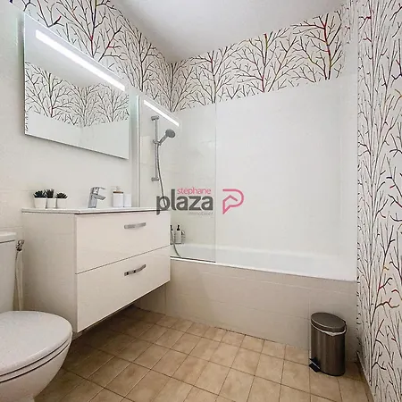 Avec Jardin Prive - Proche Centre & Restaurants Apartman *