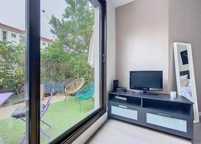 Apartment Avec Jardin Prive - Proche Centre & Restaurants *